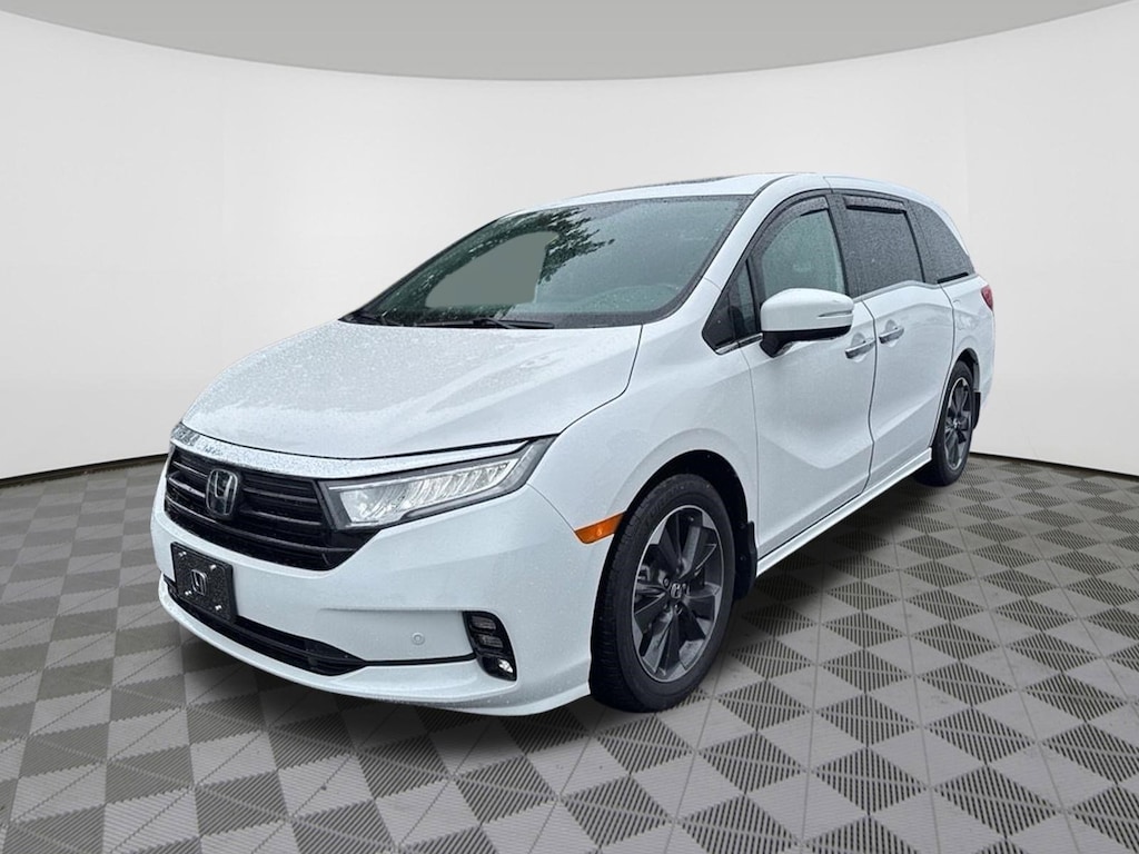 Certified 2024 Honda Odyssey Elite Van