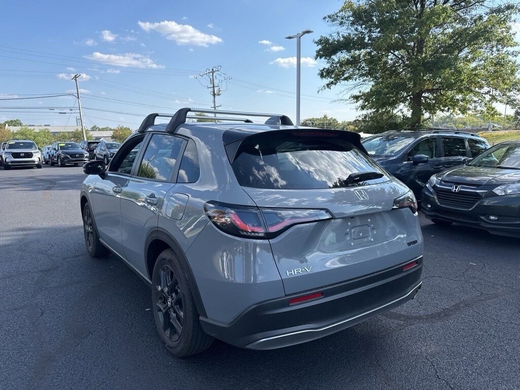 2025 Honda HR-V Sport photo 3