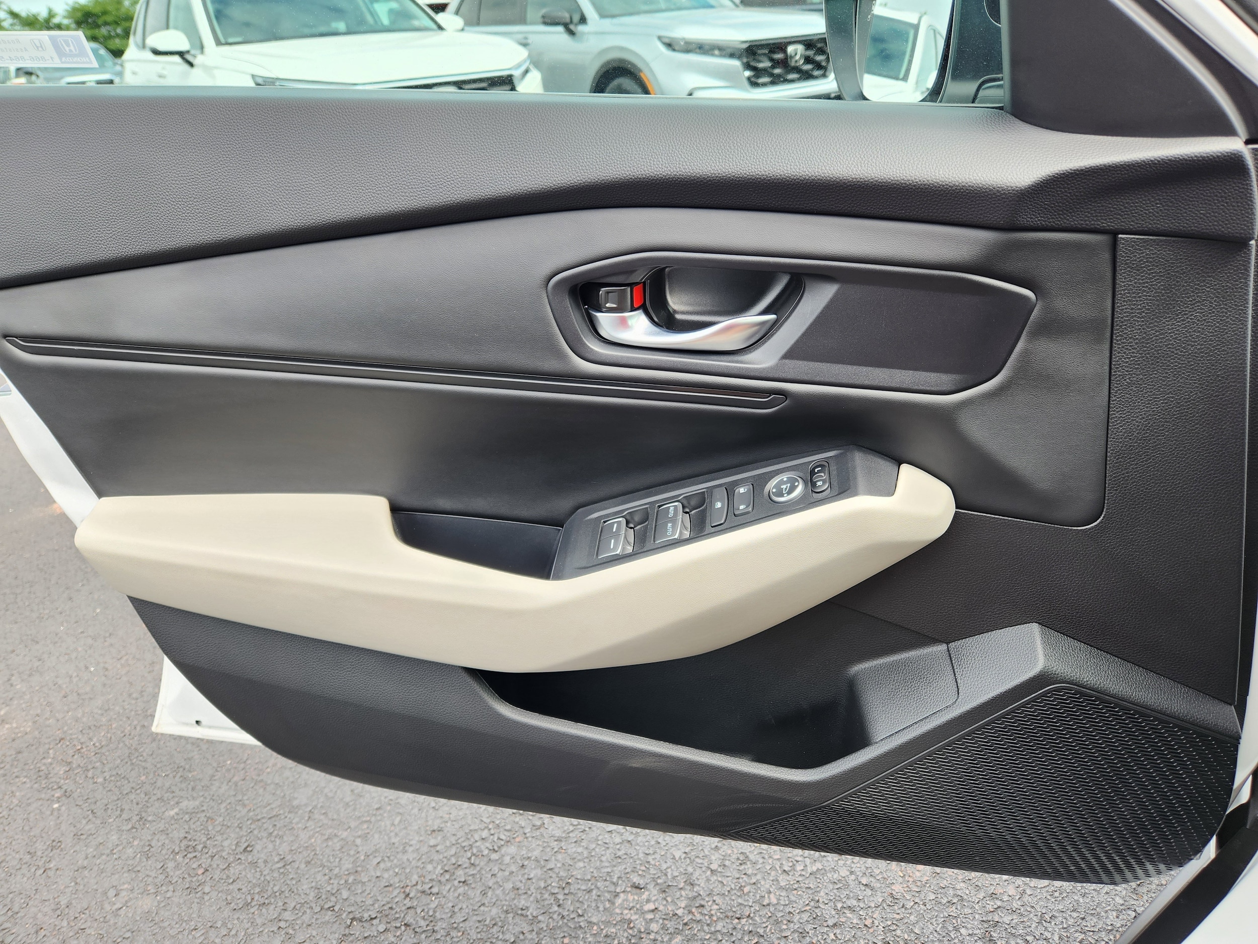 2025 Honda Accord SE - Photo 24
