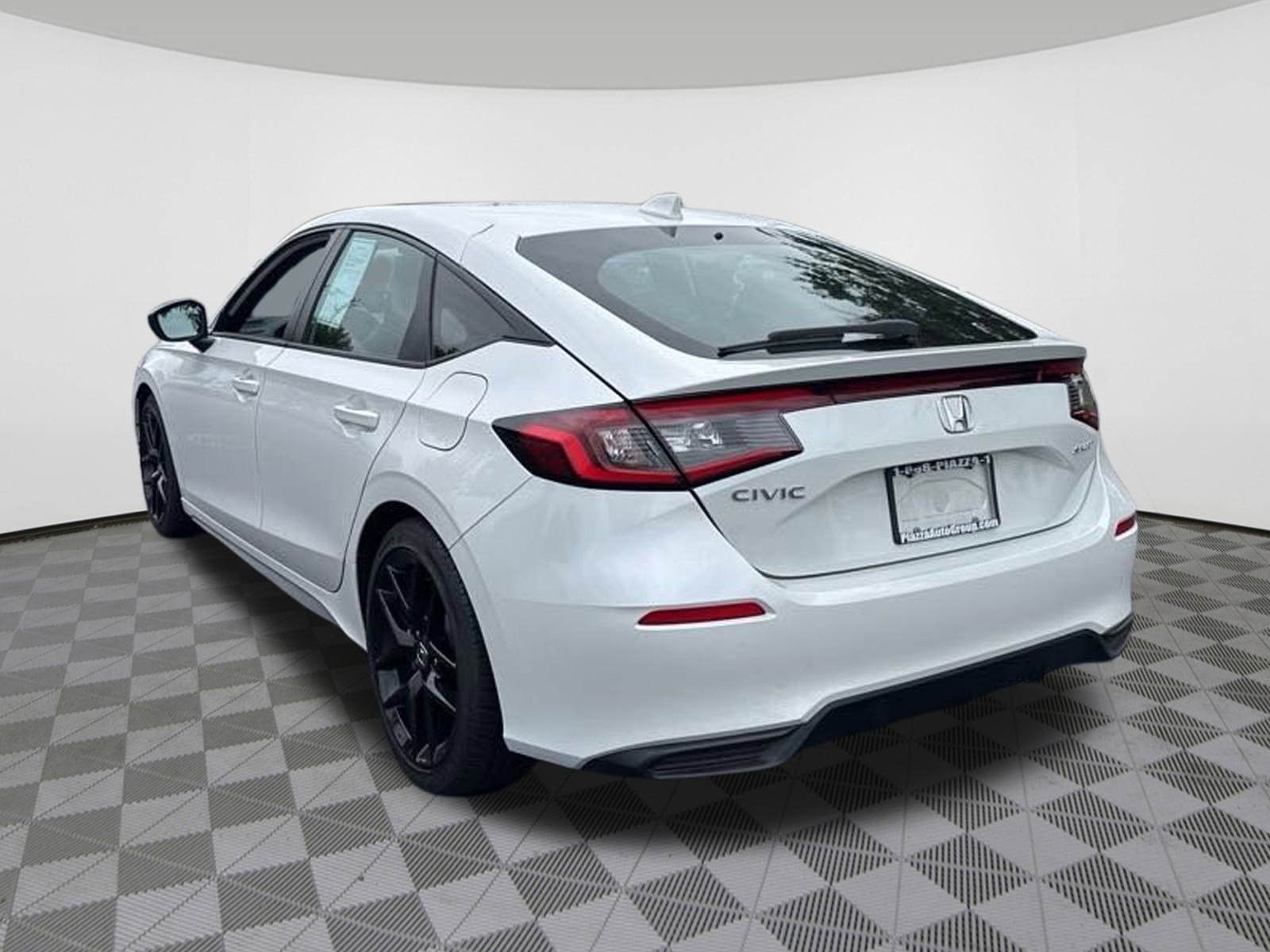 2025 Honda Civic Sport Hatchback photo 3