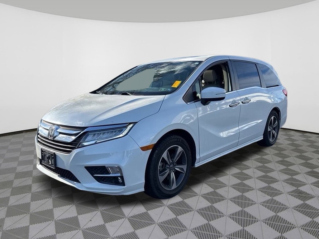 Certified 2018 Honda Odyssey Touring Van