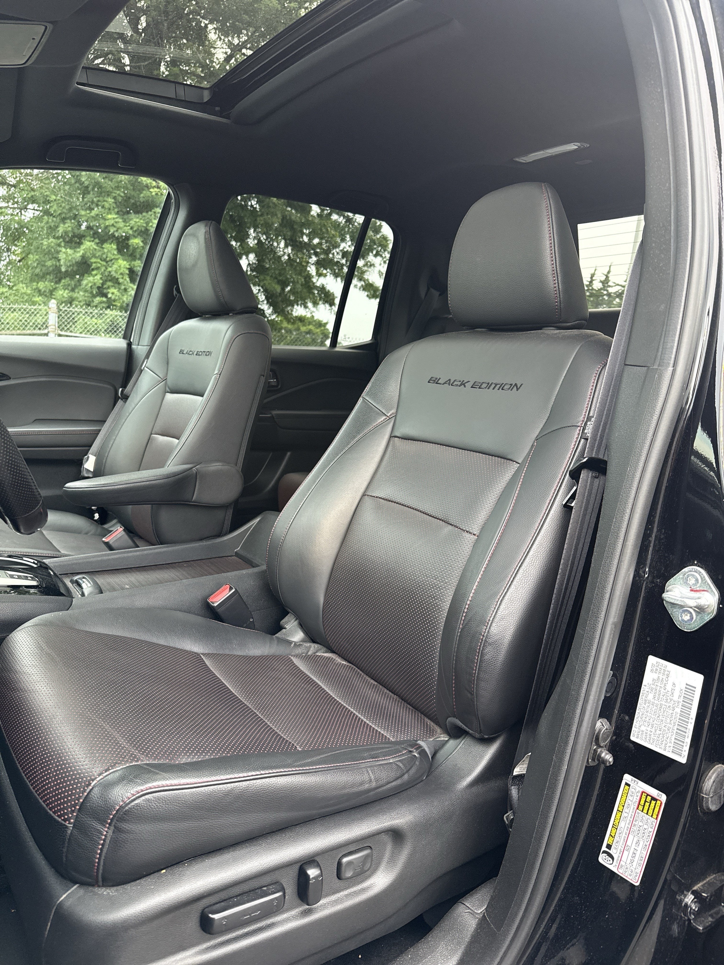 2022 Honda Ridgeline Black Edition - Photo 6