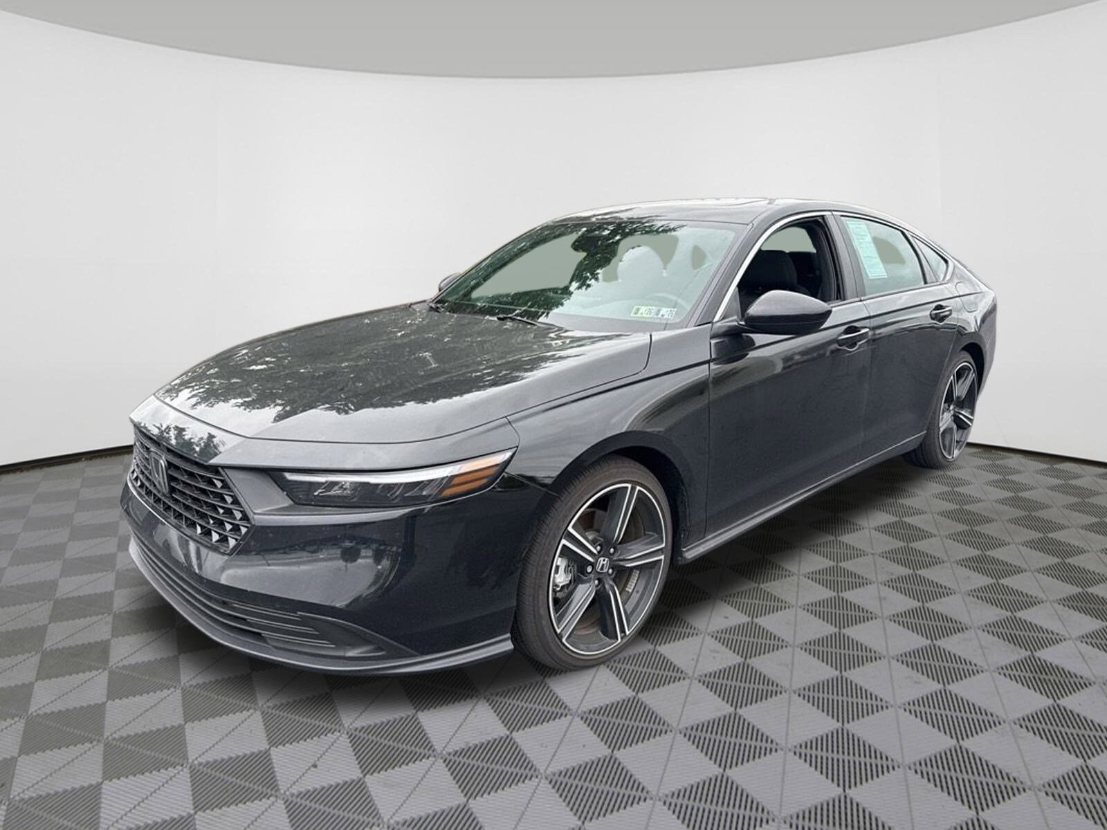 2025 Honda Accord Hybrid Sport photo 2