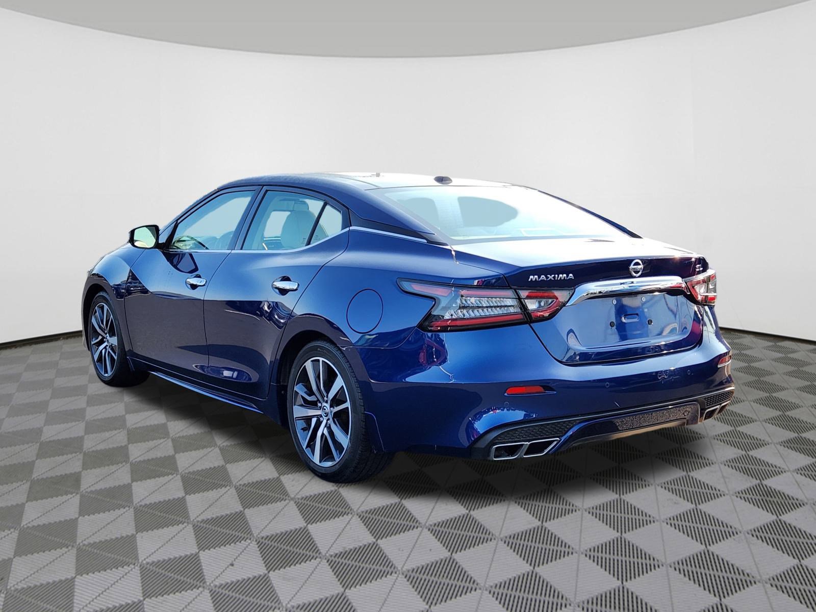 2020 Nissan Maxima SL photo 3