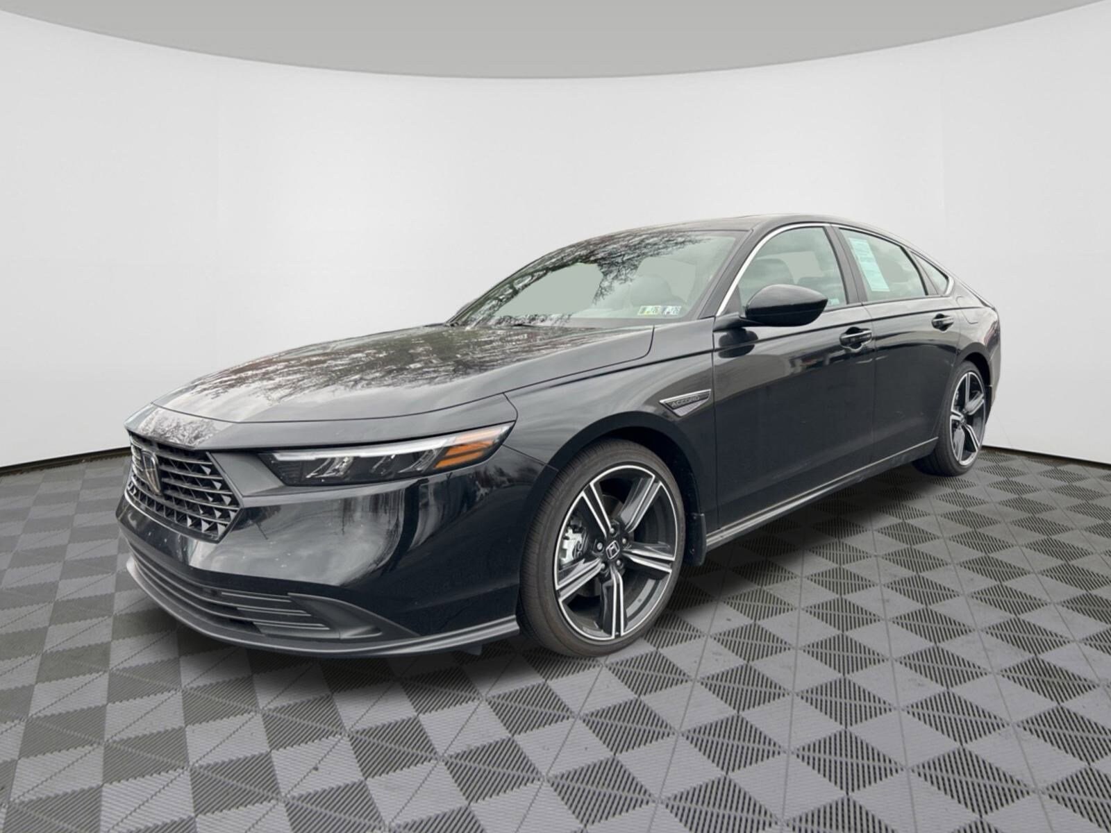 2025 Honda Accord Hybrid Sport photo 2