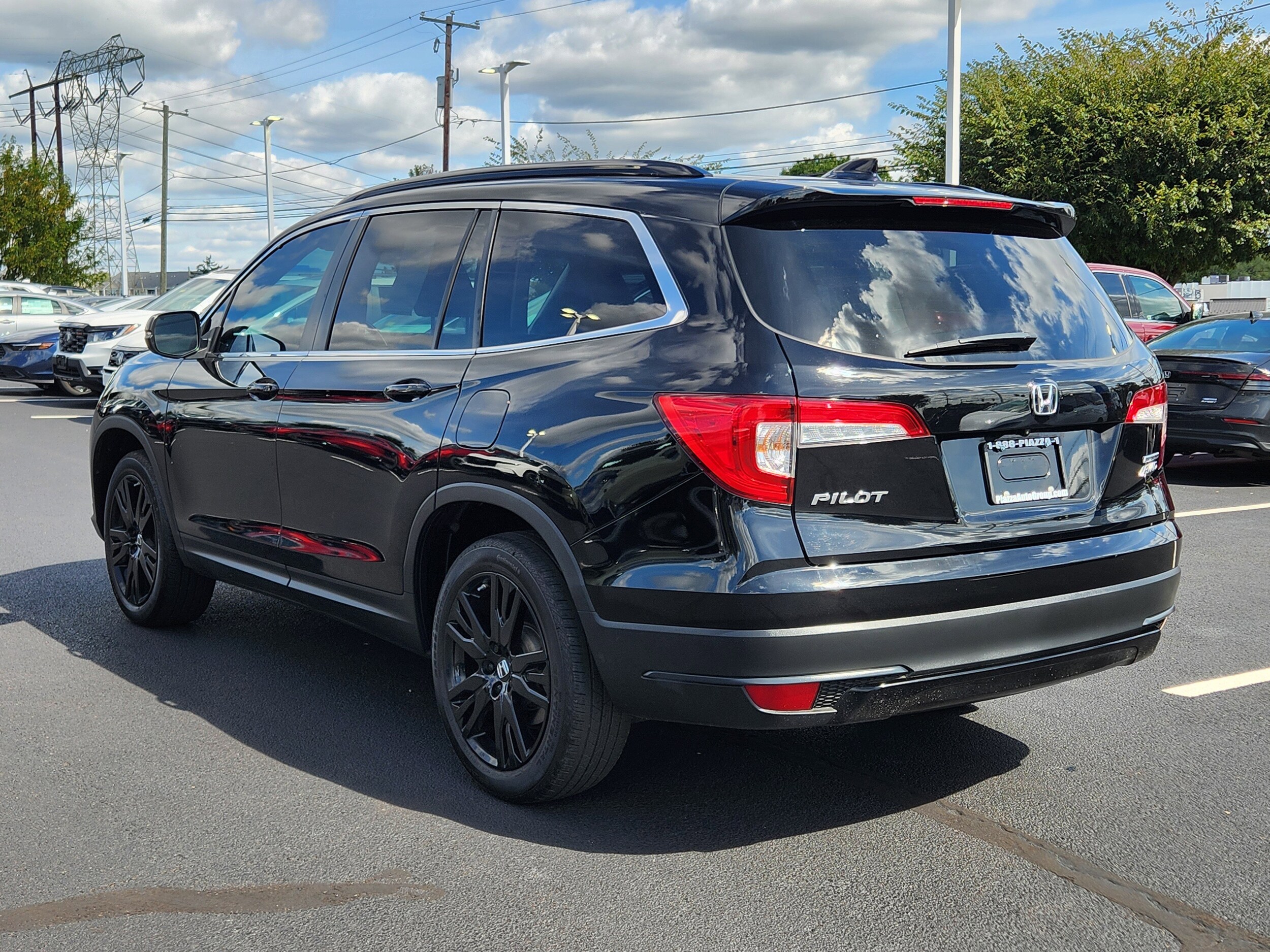 2022 Honda Pilot Special Edition photo 2