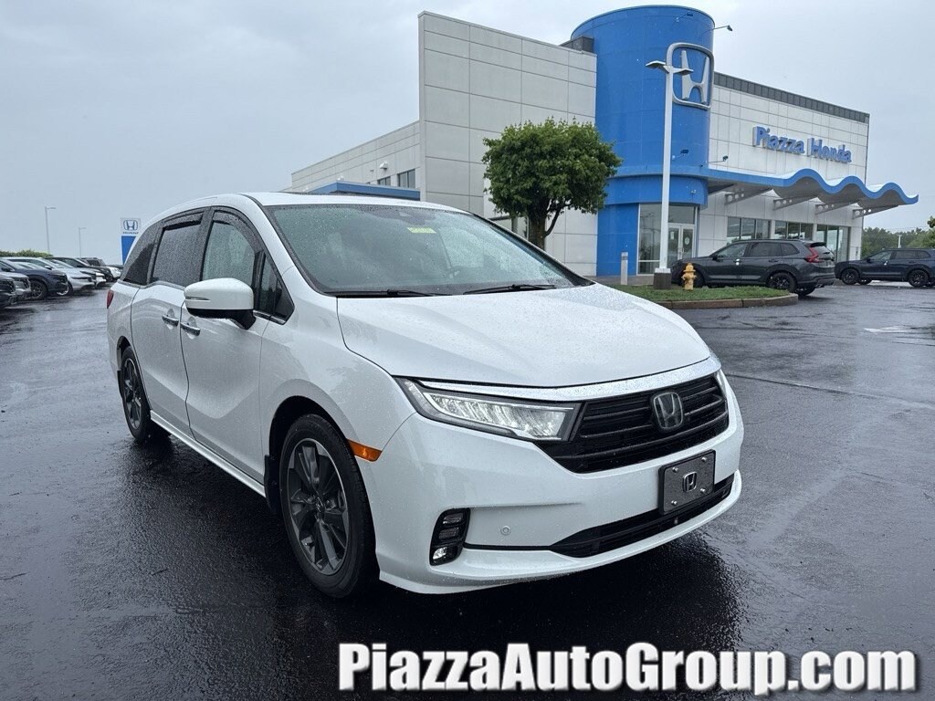 Certified 2024 Honda Odyssey Elite Van