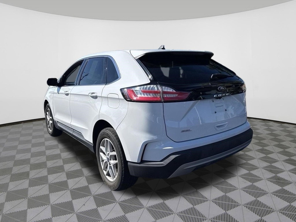 Used 2022 Ford Edge SEL SUV