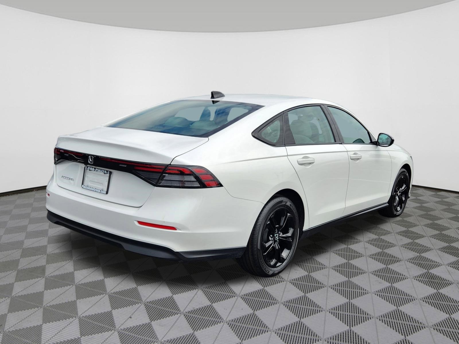 2025 Honda Accord SE - Photo 4
