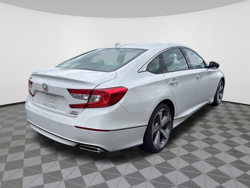 Certified 2018 Honda Accord Touring 2.0T Sedan