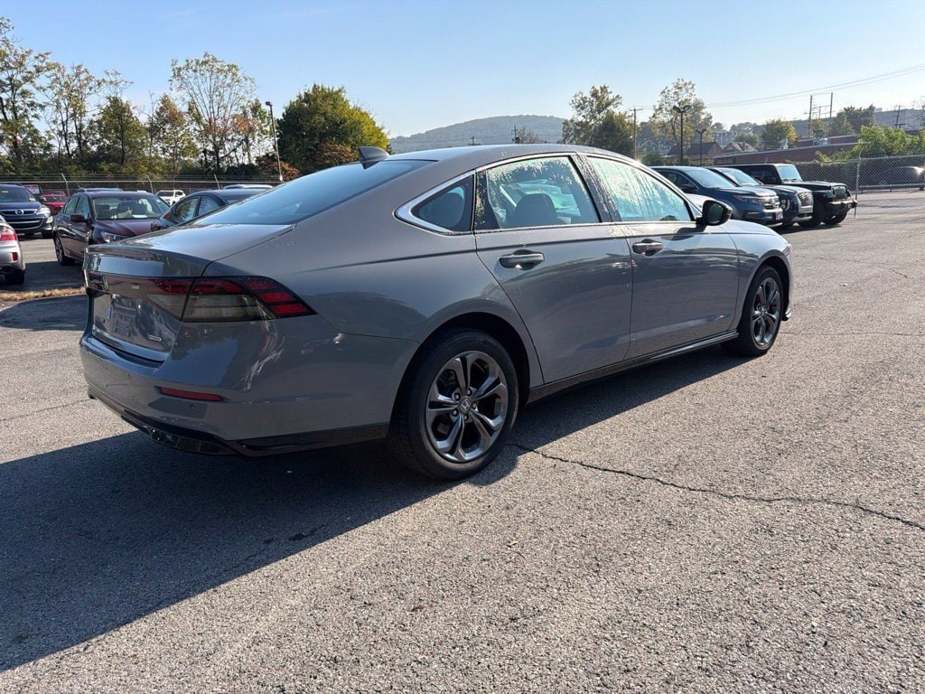 2023 Honda Accord Hybrid EX-L - Photo 7