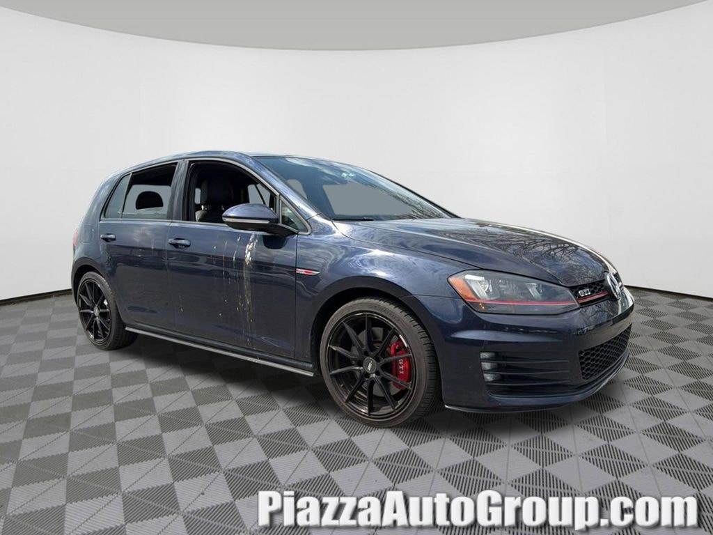 Used 2017 Volkswagen Golf GTI SE Hatchback