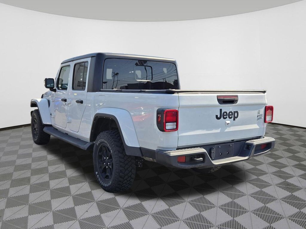 Used 2022 Jeep Gladiator Willys Truck