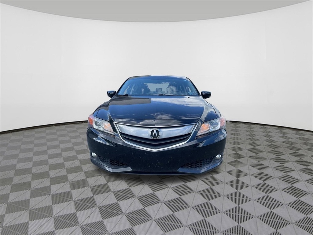 Used 2014 Acura ILX Technology with VIN 19VDE1F78EE010330 for sale in Reading, PA