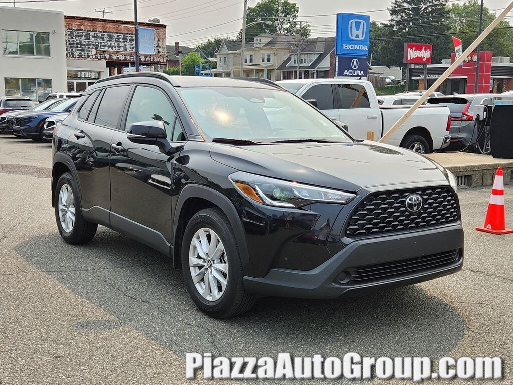 Used 2023 Toyota Corolla Cross LE SUV