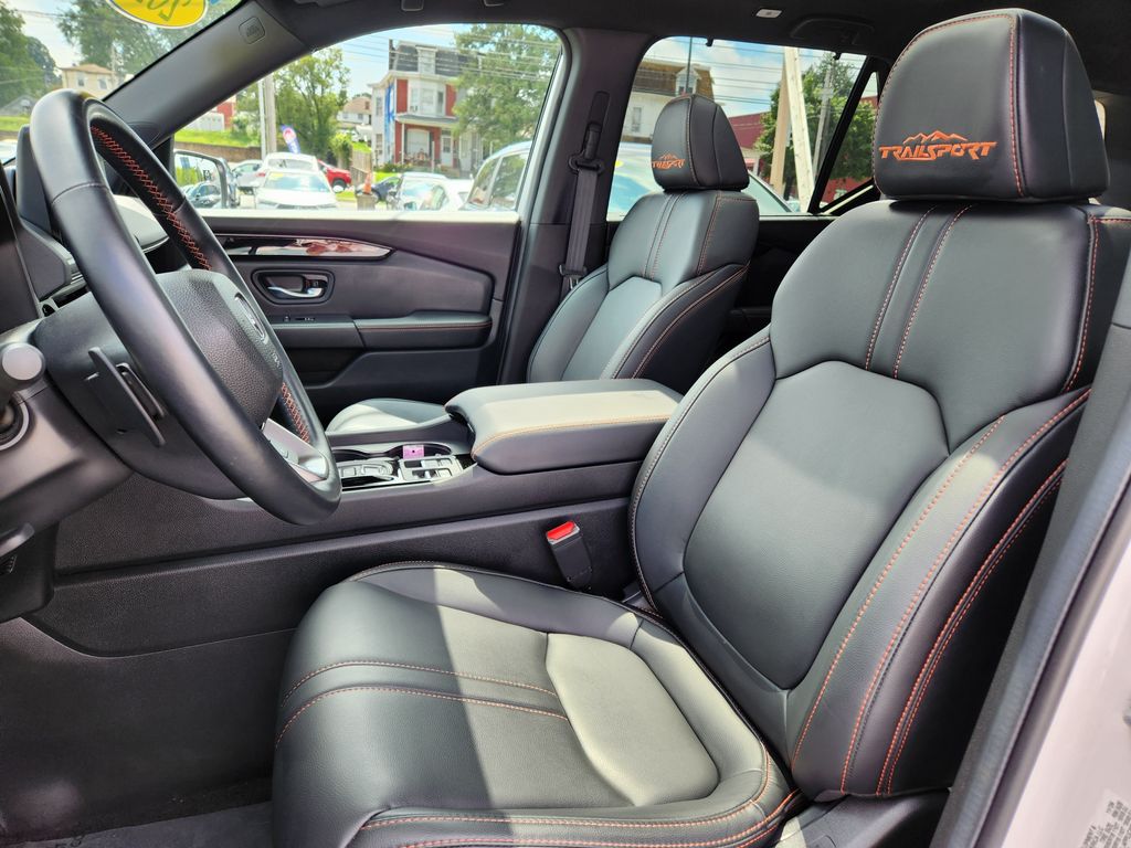 2025 Honda Pilot TrailSport - Photo 10