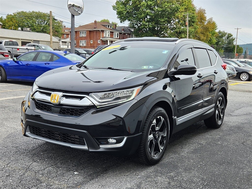 2017 Honda CR-V Touring photo 2