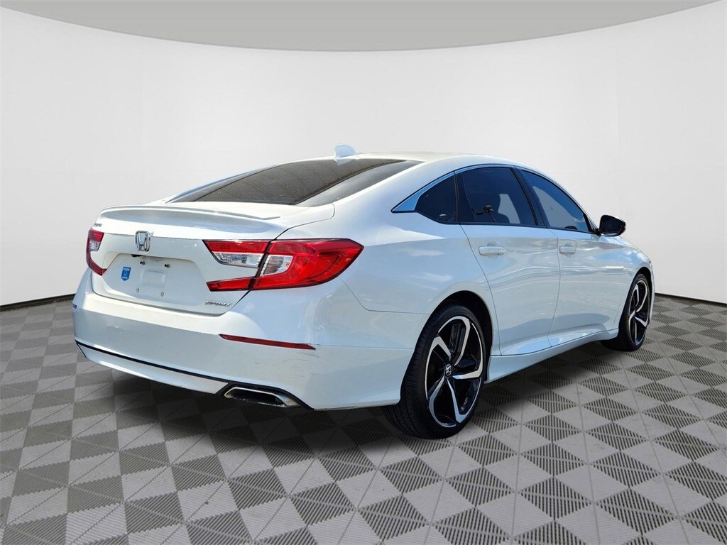 2019 Honda Accord Sport photo 3