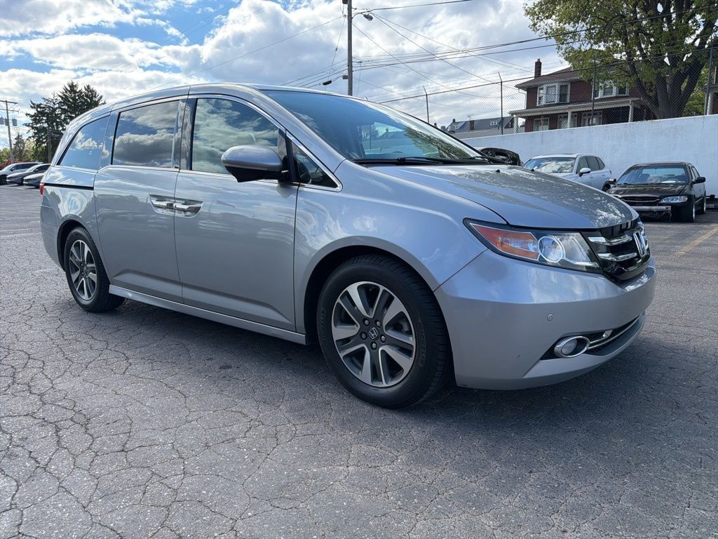 Used 2017 Honda Odyssey Touring Minivan/Van