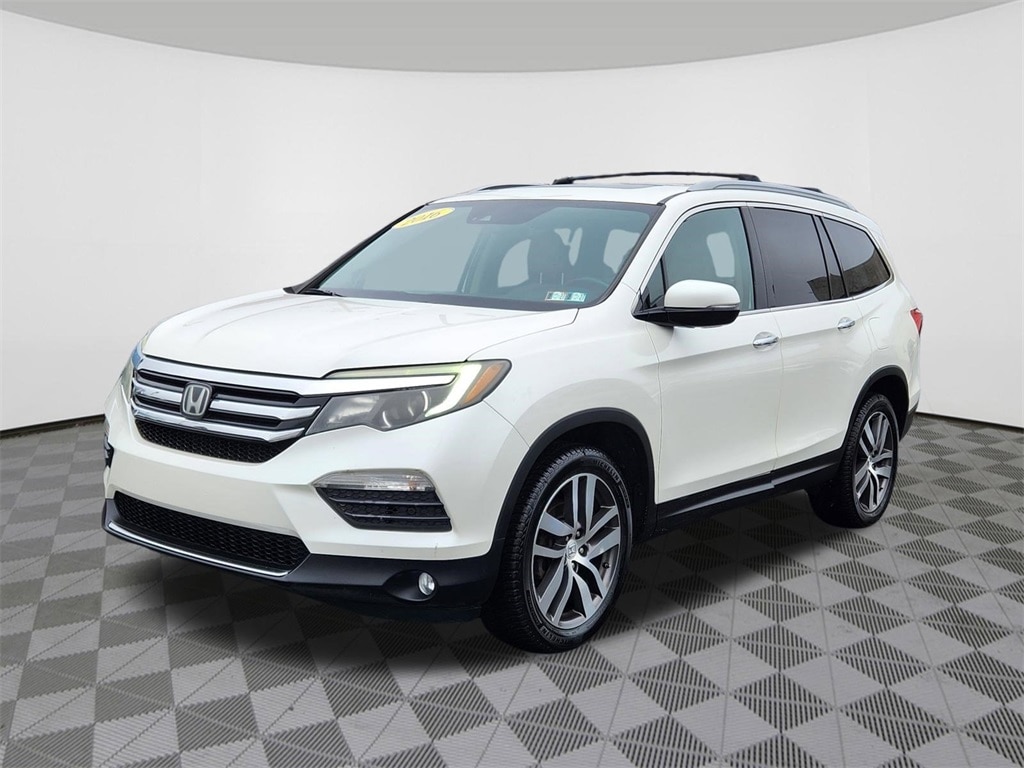 Used 2016 Honda Pilot Elite with VIN 5FNYF6H02GB052850 for sale in Reading, PA