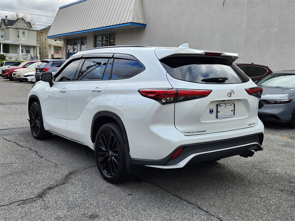 2023 Toyota Highlander XSE photo 3