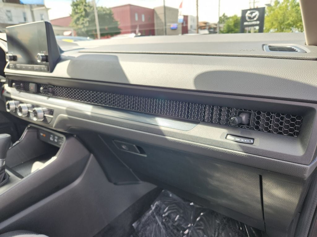2024 Honda CR-V EX - Photo 17