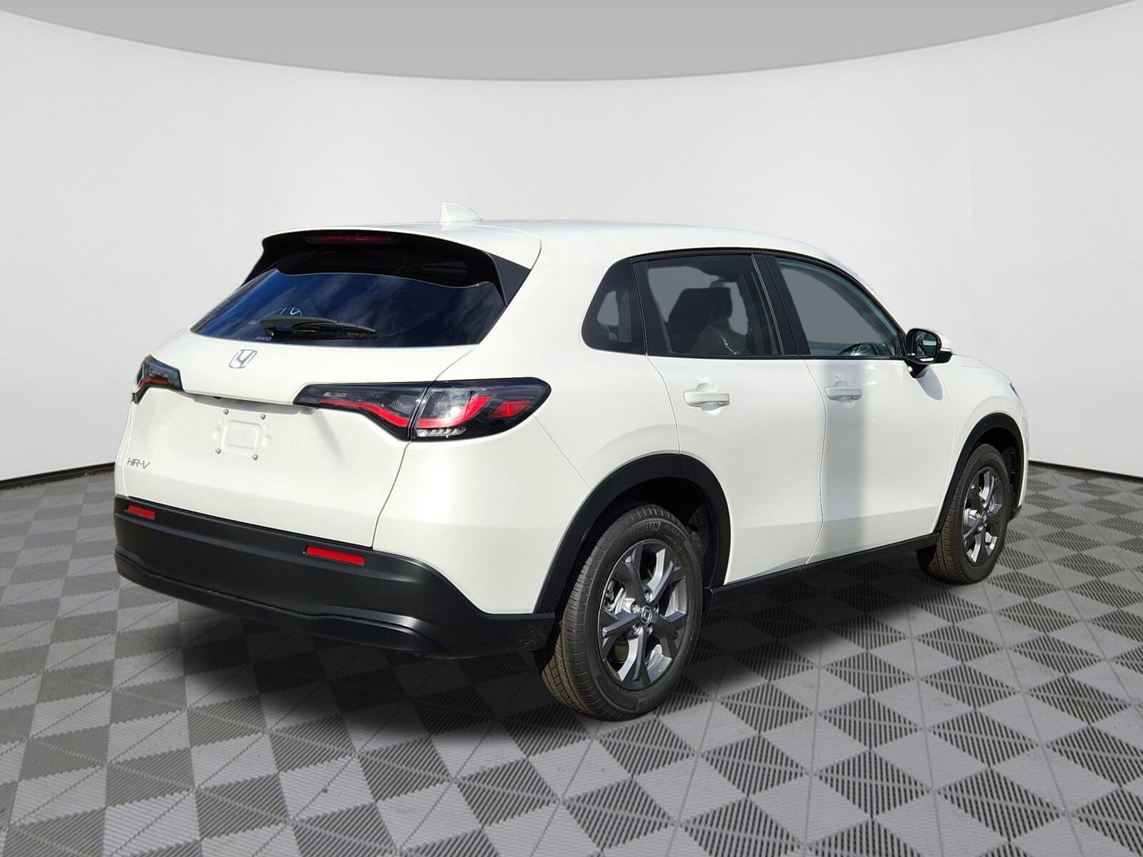 2026 Honda HR-V LX photo 4