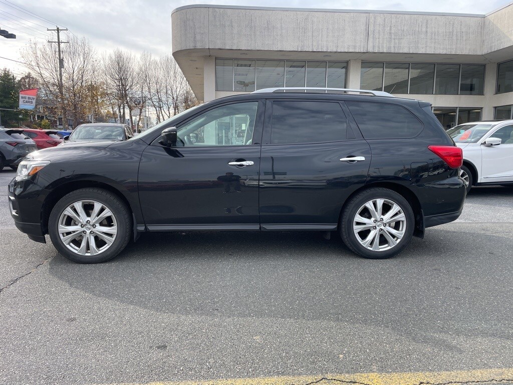 Used 2018 Nissan Pathfinder SL SUV