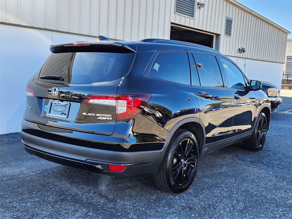 2022 Honda Pilot Black Edition photo 3