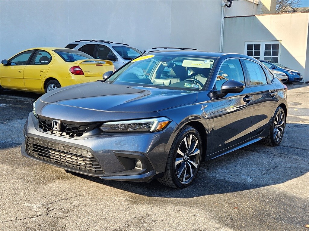 Used 2023 Honda Civic EX-L Hatchback