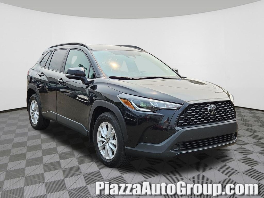 Used 2023 Toyota Corolla Cross LE SUV