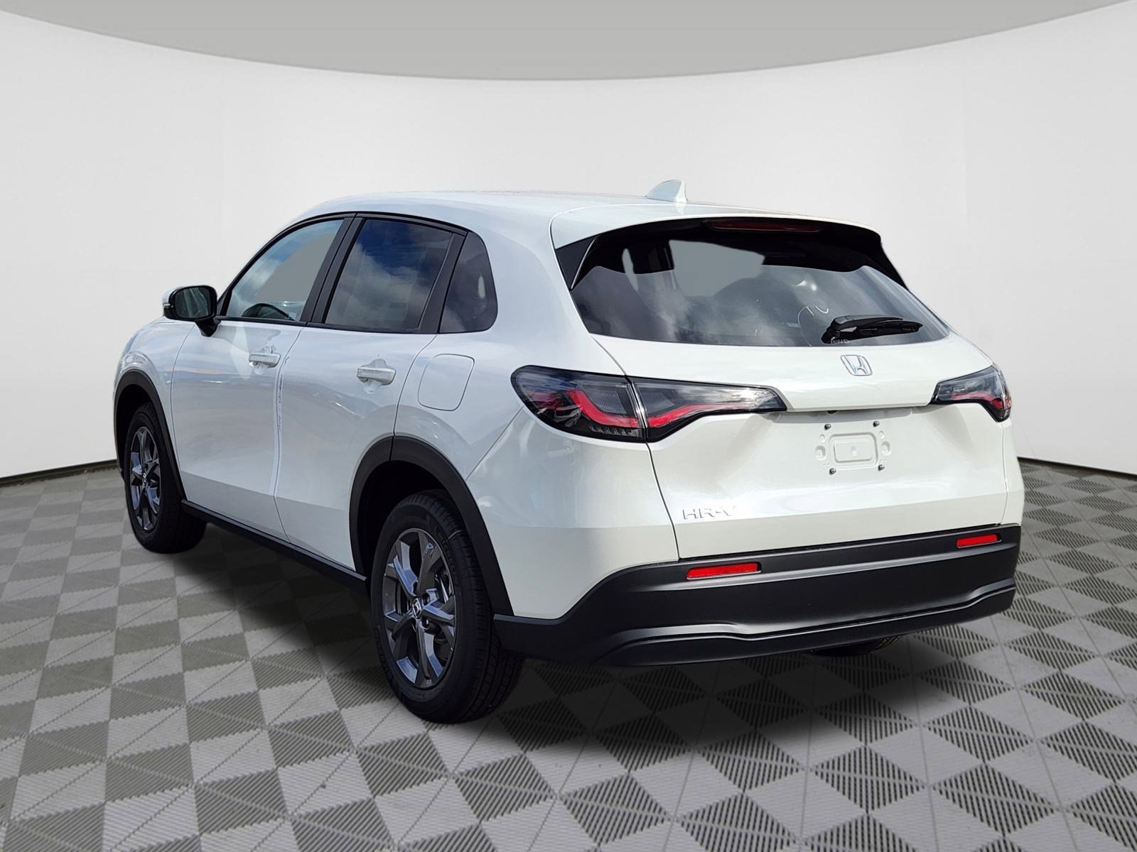 2026 Honda HR-V LX photo 3