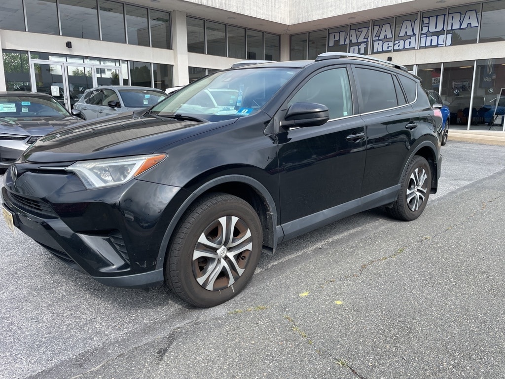 Used 2018 Toyota RAV4 LE with VIN 2T3BFREV5JW756288 for sale in Reading, PA