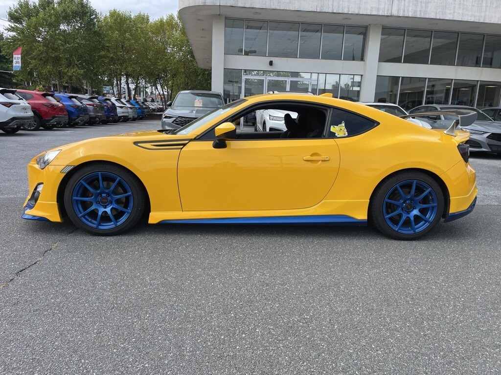 2015 Scion FR-S photo 4
