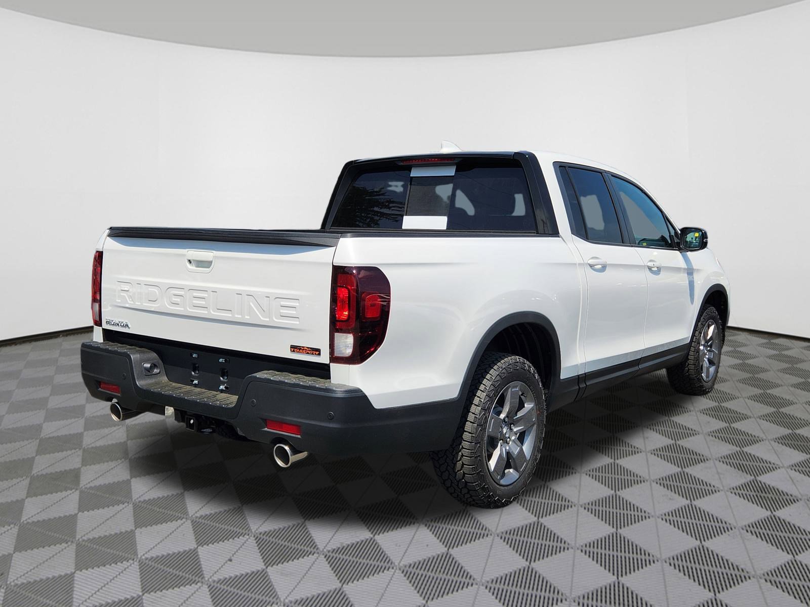 2025 Honda Ridgeline TrailSport photo 4