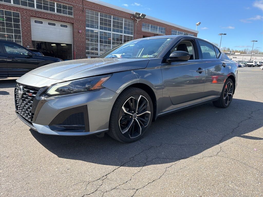 Used 2023 Nissan Altima 2.5 SR Sedan