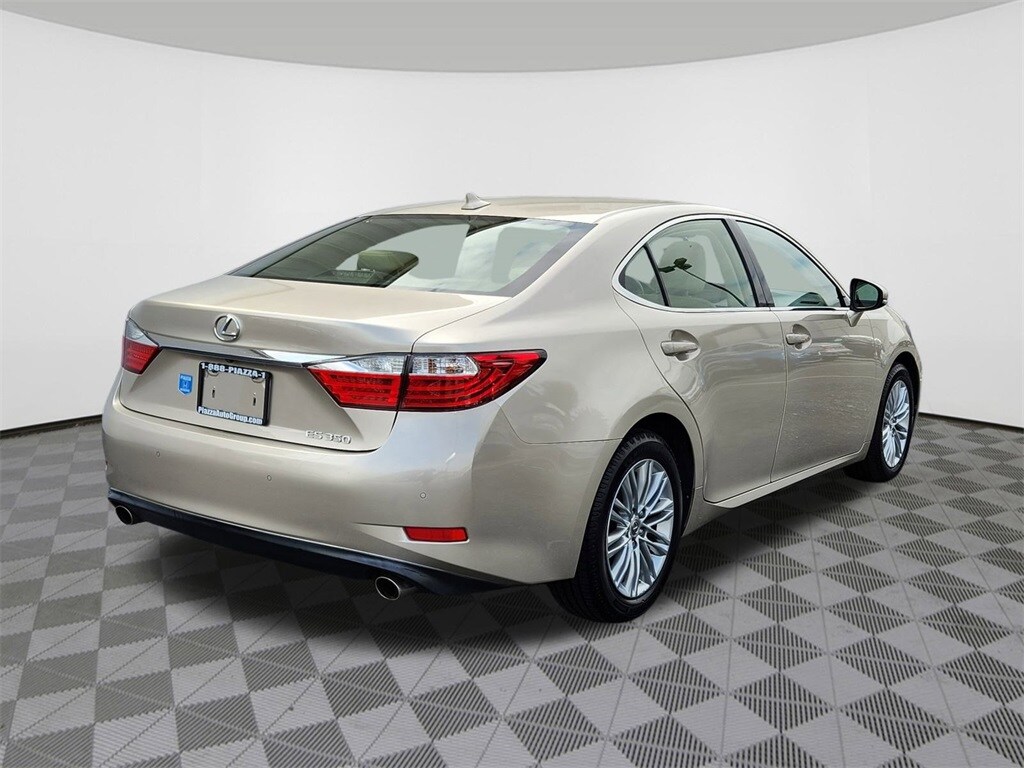 2014 Lexus ES 350 photo 4