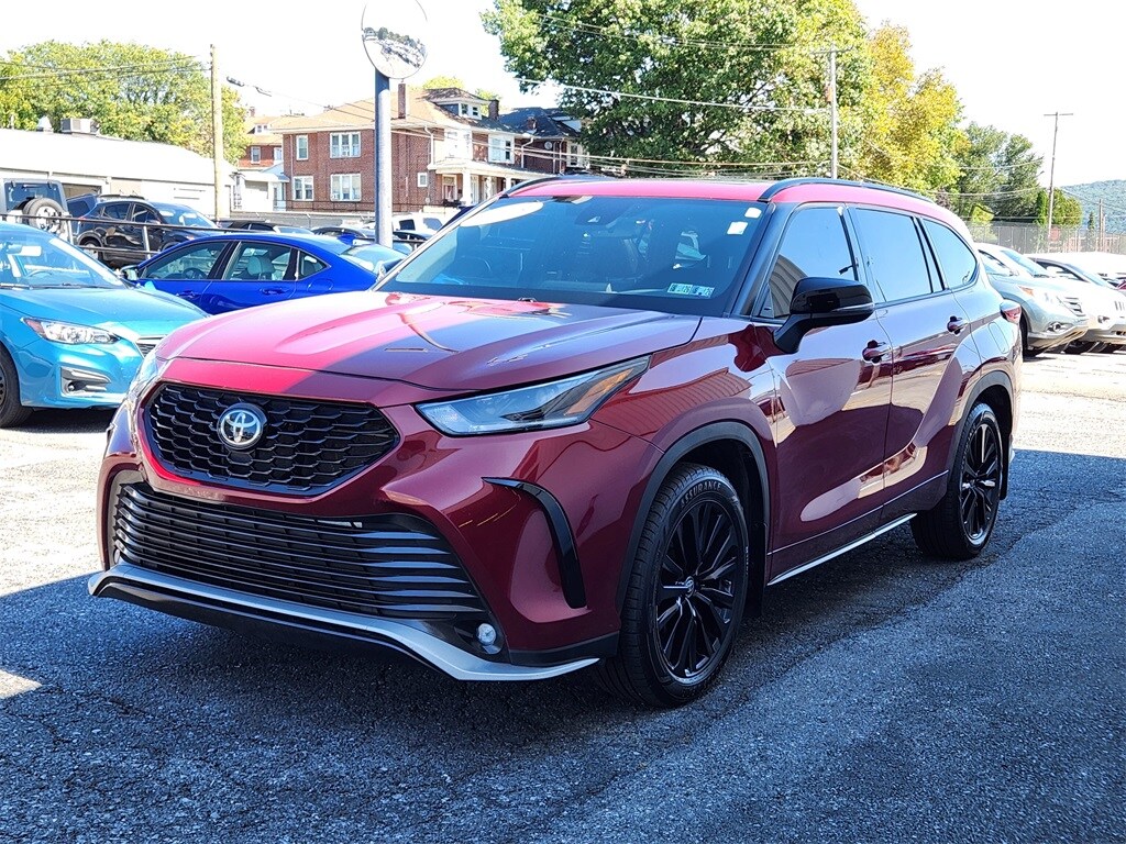 2023 Toyota Highlander XSE photo 2