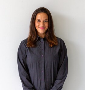 Staff member Sheena Darinsig from ID_aef726aa7797