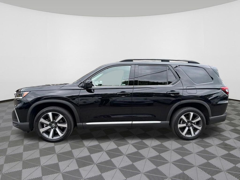 Certified 2024 Honda Pilot Touring SUV