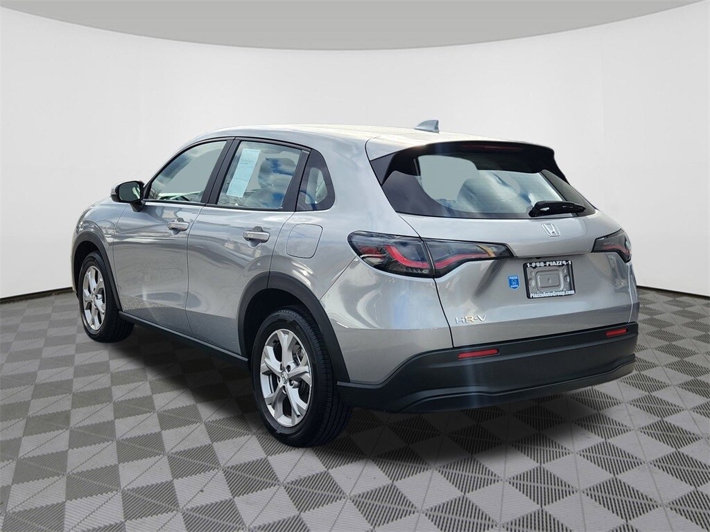 2025 Honda HR-V LX photo 3