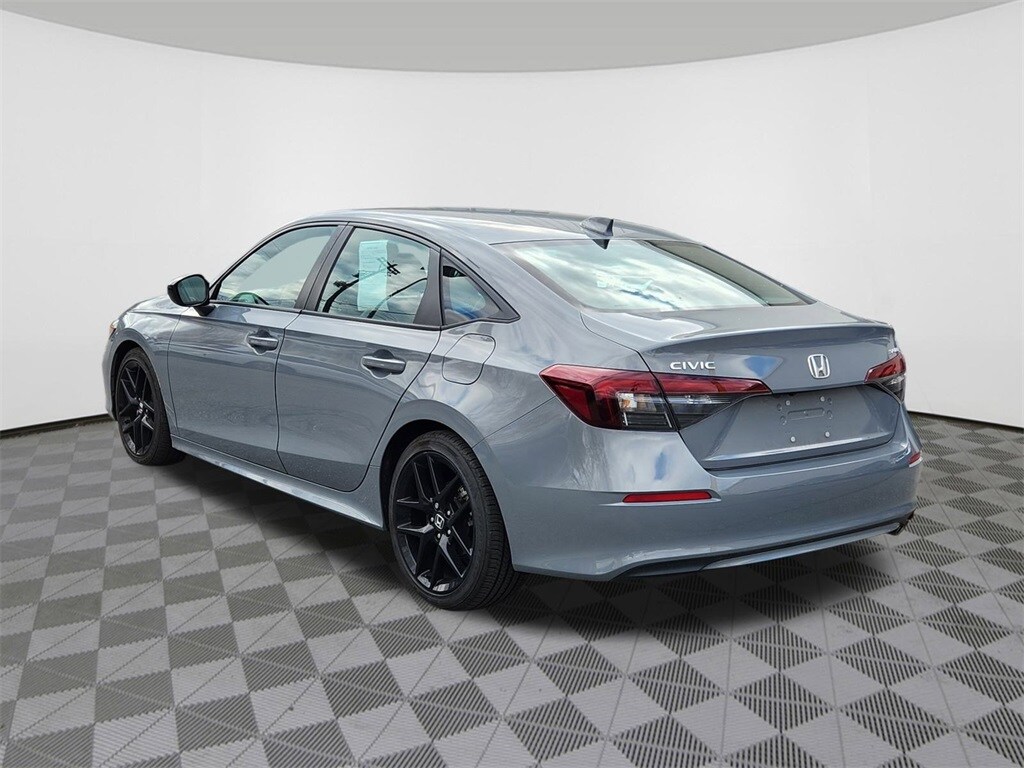 2025 Honda Civic Sport photo 3