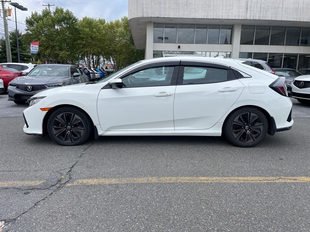 2017 Honda Civic EX-L Hatchback photo 3