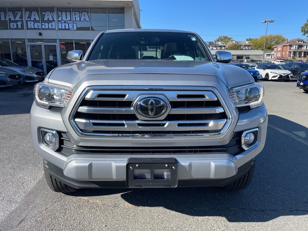 2019 Toyota Tacoma Limited V6 photo 2