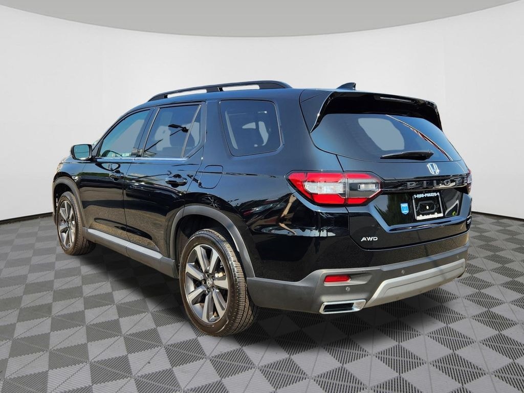 Certified 2024 Honda Pilot Touring SUV