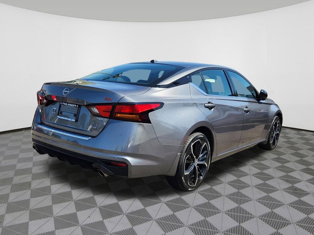 Used 2023 Nissan Altima 2.5 SR Sedan