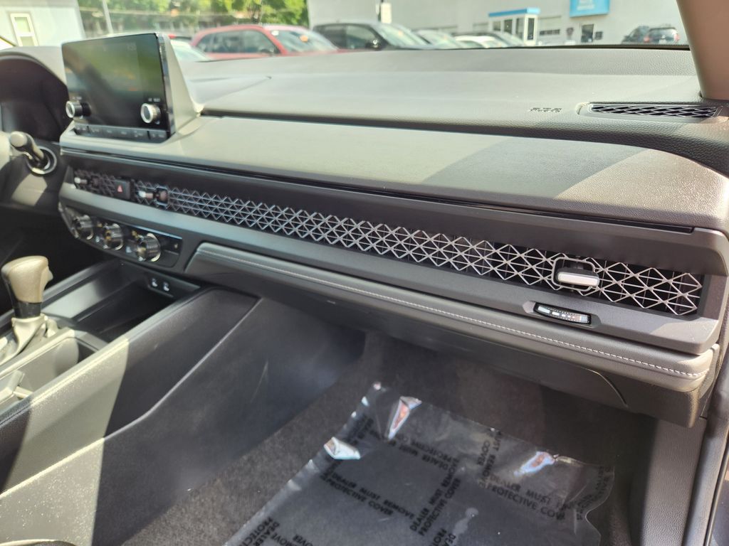 2024 Honda Accord EX - Photo 17