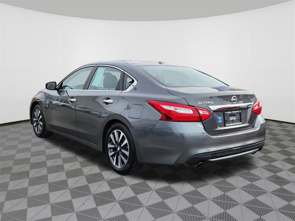 Used 2017 Nissan Altima 2.5 SL Sedan