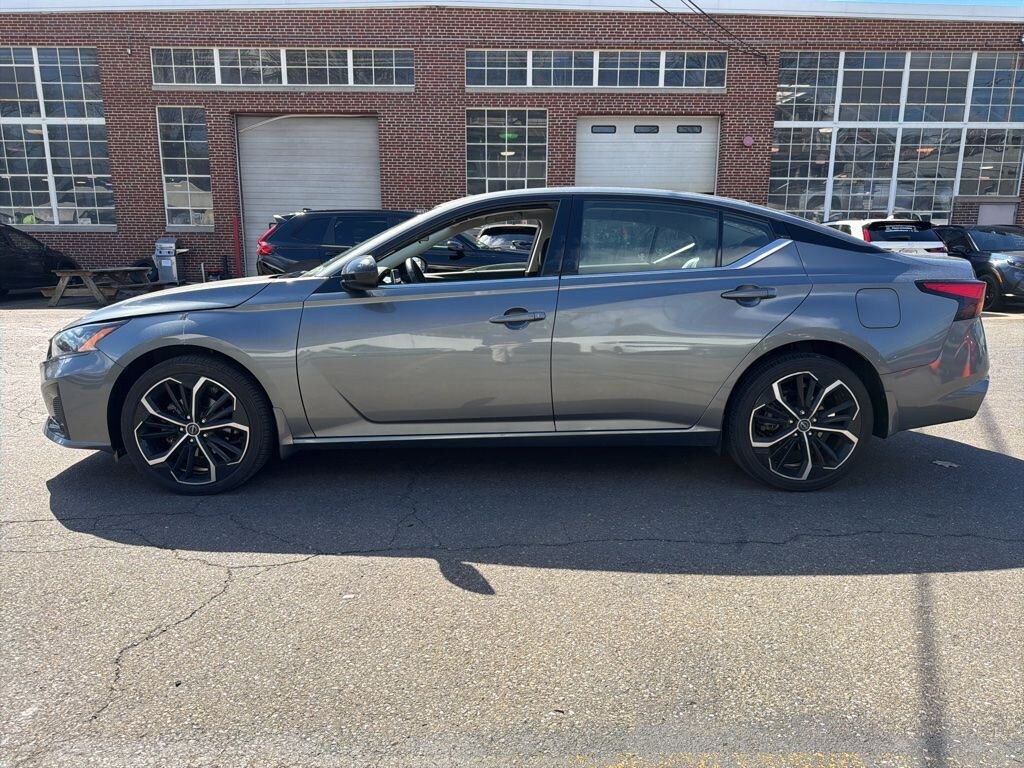 Used 2023 Nissan Altima 2.5 SR Sedan