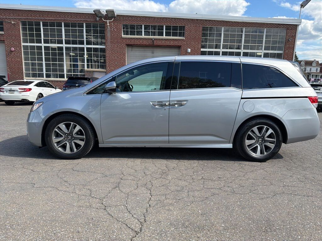 Used 2017 Honda Odyssey Touring Minivan/Van